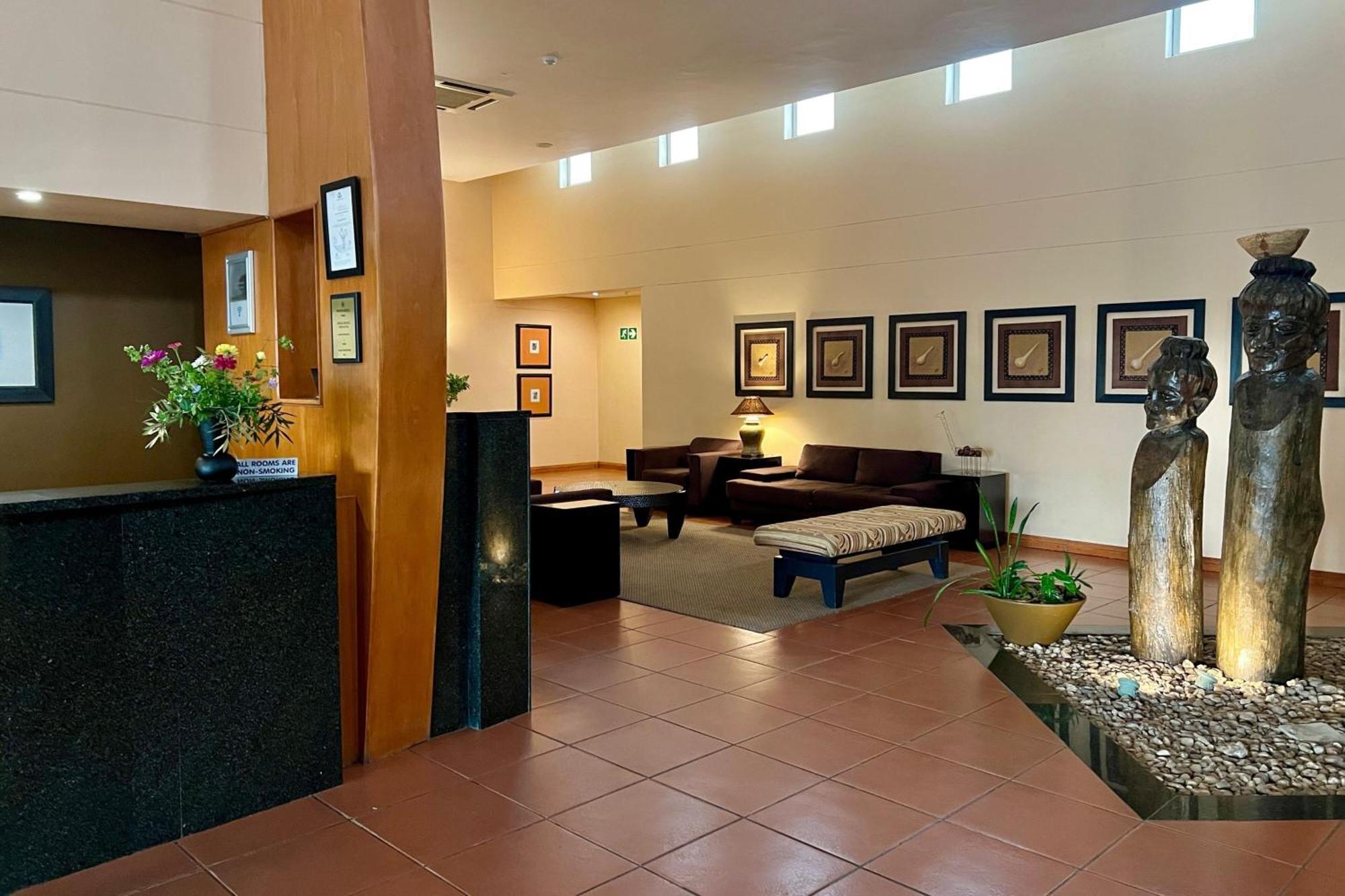Protea Hotel By Marriott Ondangwa Εξωτερικό φωτογραφία