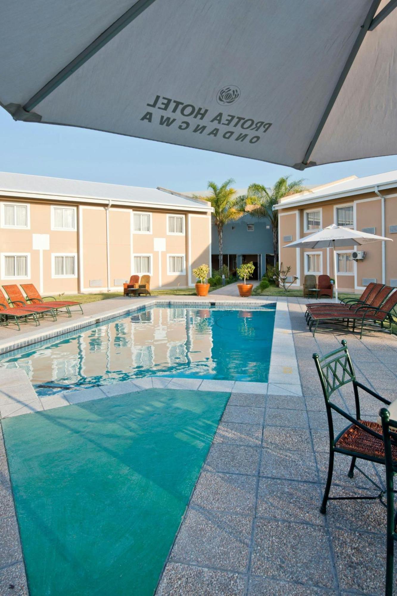 Protea Hotel By Marriott Ondangwa Εξωτερικό φωτογραφία