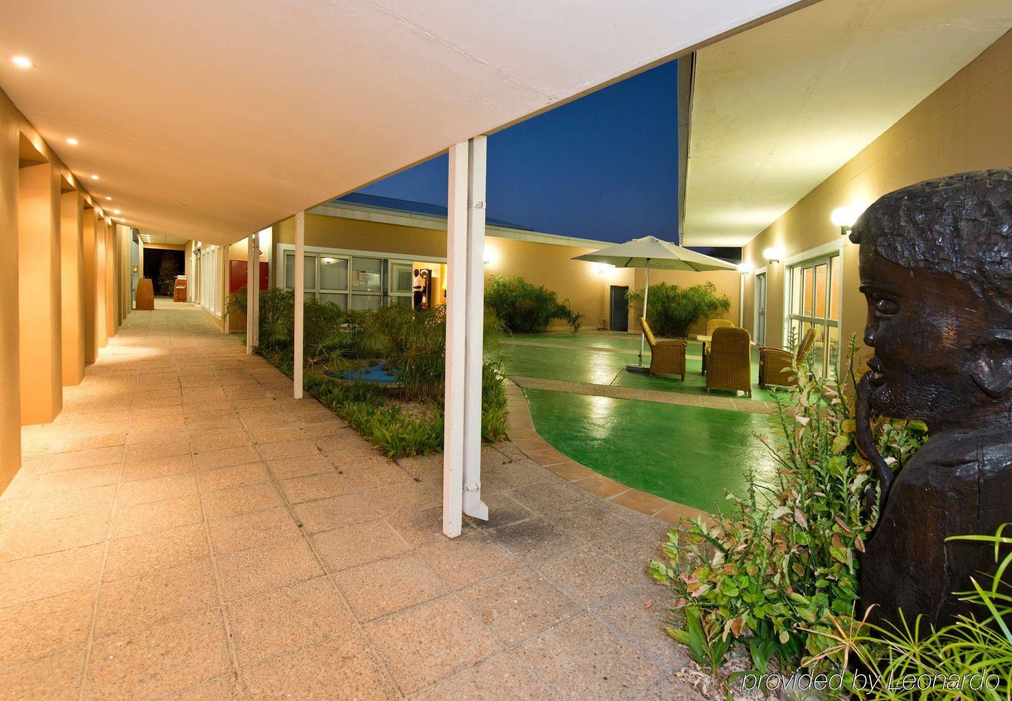 Protea Hotel By Marriott Ondangwa Εξωτερικό φωτογραφία