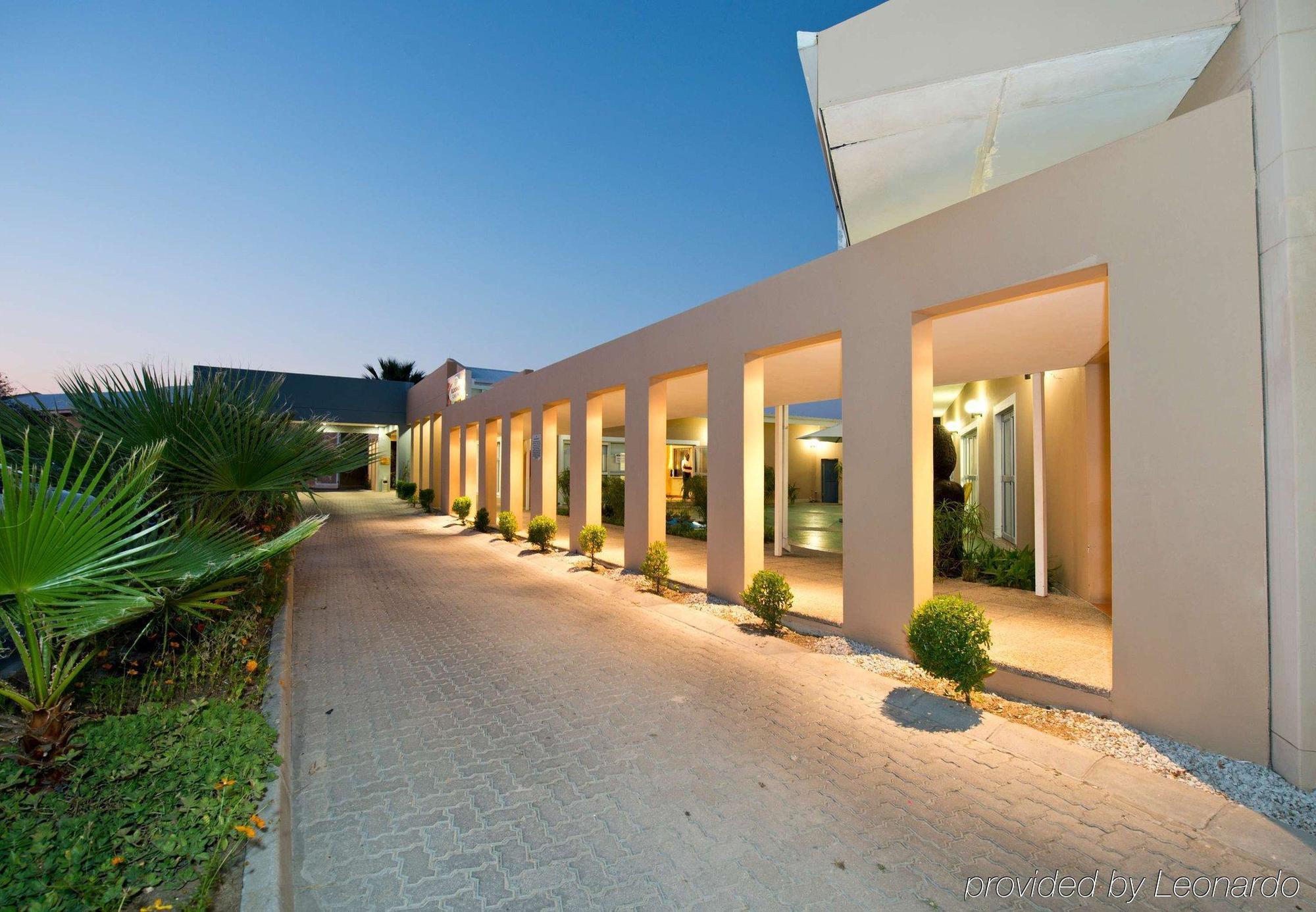 Protea Hotel By Marriott Ondangwa Εξωτερικό φωτογραφία